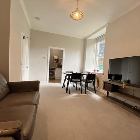 Two Bed Apartment Edinburgh Luaran gambar