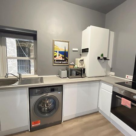 Two Bed Apartment Edinburgh Luaran gambar
